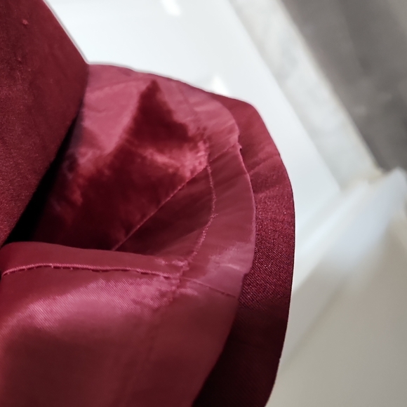 Larry Levine crimson sheath dress - Picture 5 of 5